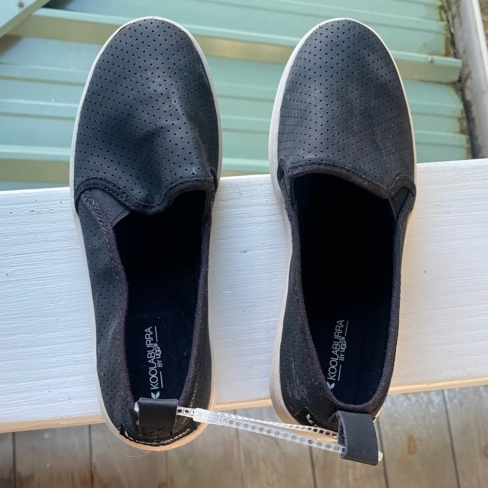 Koolaburra by Ugg size 6. New!